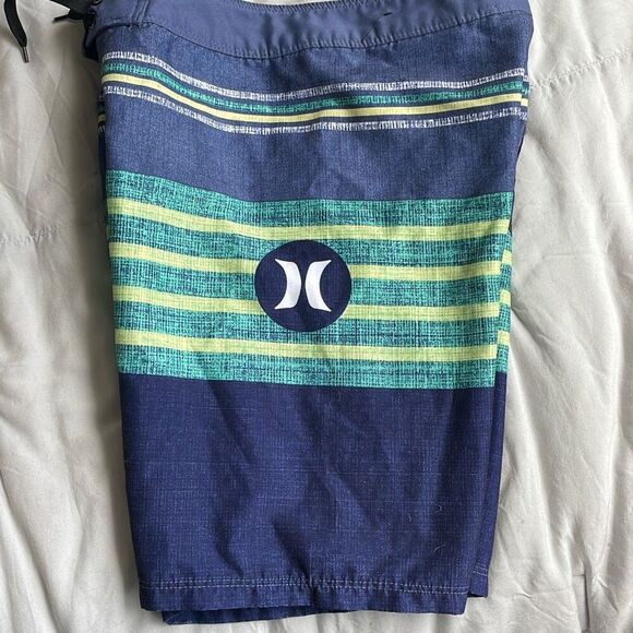NWOT Hurley Swim Trunks - Size 8 - Picture 3 of 7